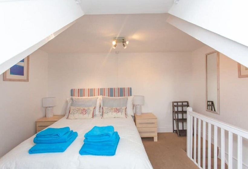 Harbour View Cottage