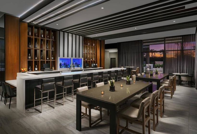 Ac Hotel By Marriott Scottsdale North