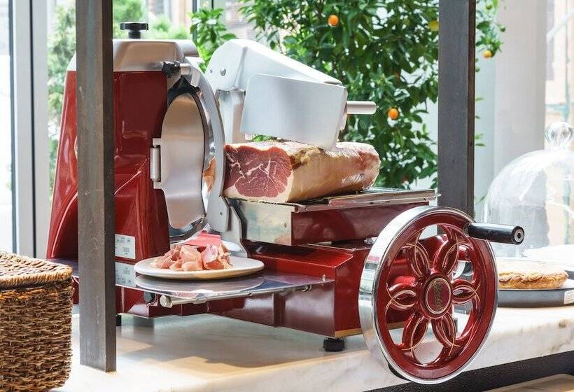 Ac Hotel By Marriott Scottsdale North