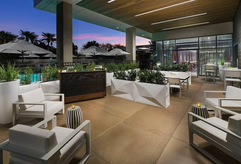 Ac Hotel By Marriott Scottsdale North