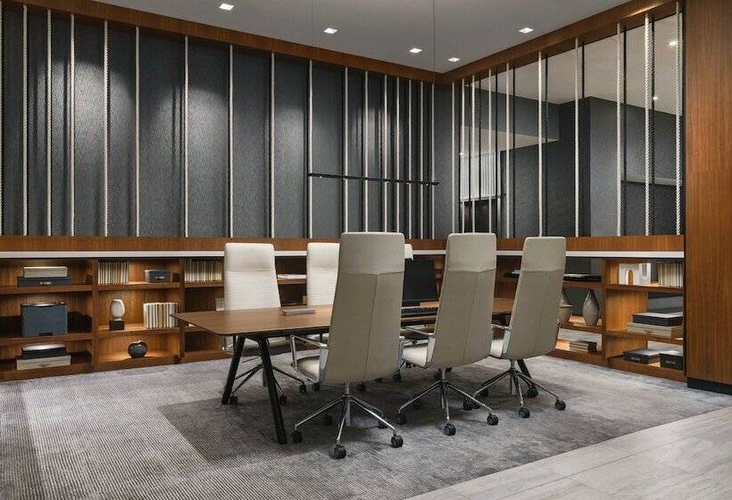 Ac Hotel By Marriott Scottsdale North