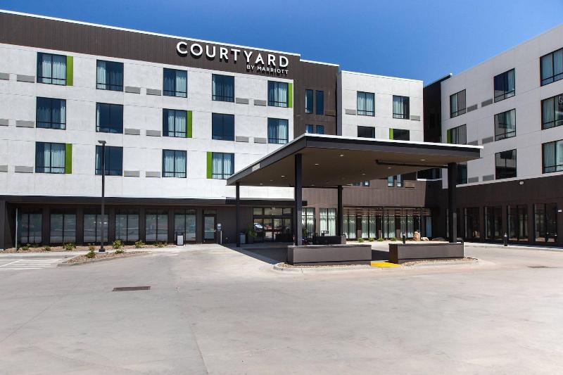 هتل Courtyard By Marriott Rapid City