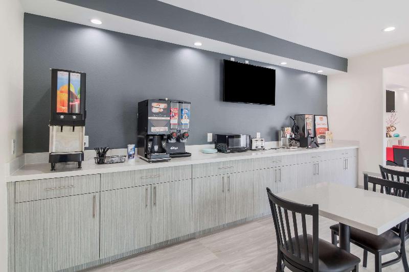 فندق Econo Lodge Inn & Suites Humble Fm1960  Iah Airport