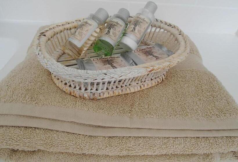 بنسيون Chambre D Hôte : Louvre Elegant Apt Suite