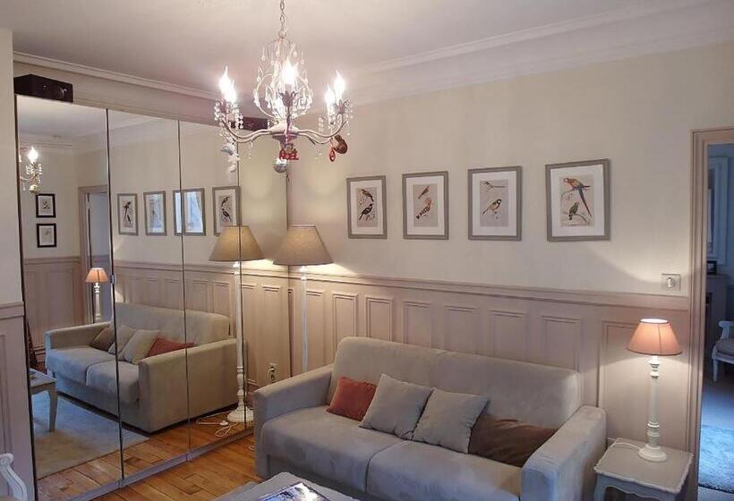بنسيون Chambre D Hôte : Louvre Elegant Apt Suite