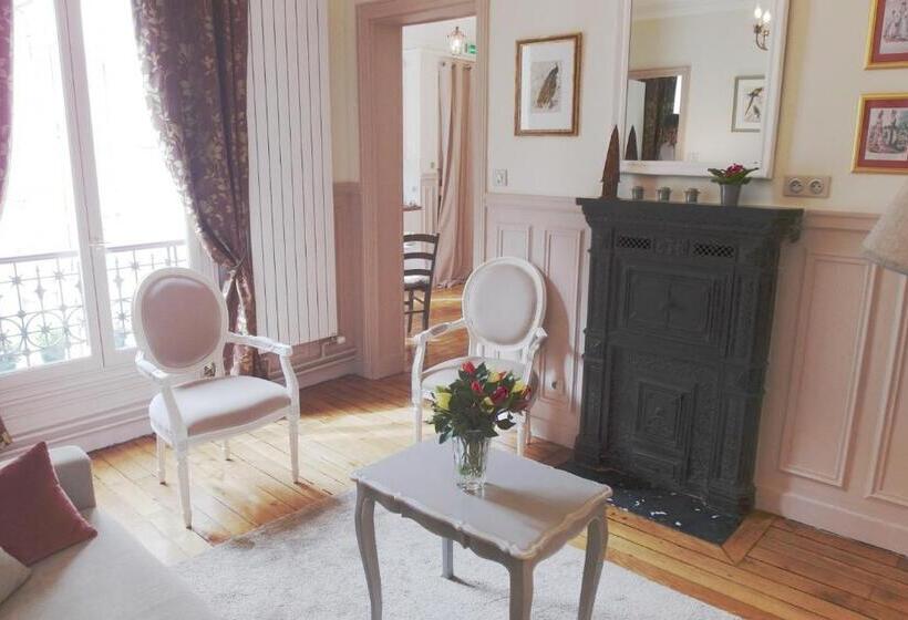 بنسيون Chambre D Hôte : Louvre Elegant Apt Suite