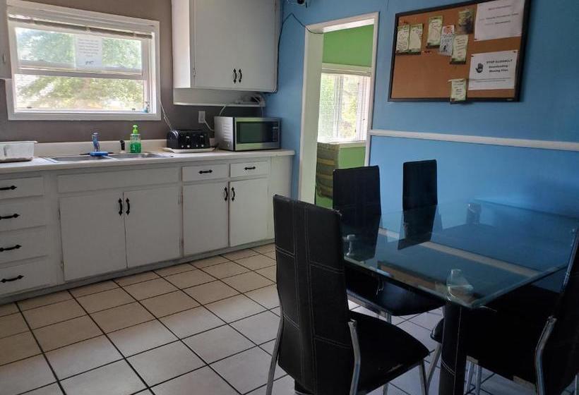 펜션 Yosemite International Hostel