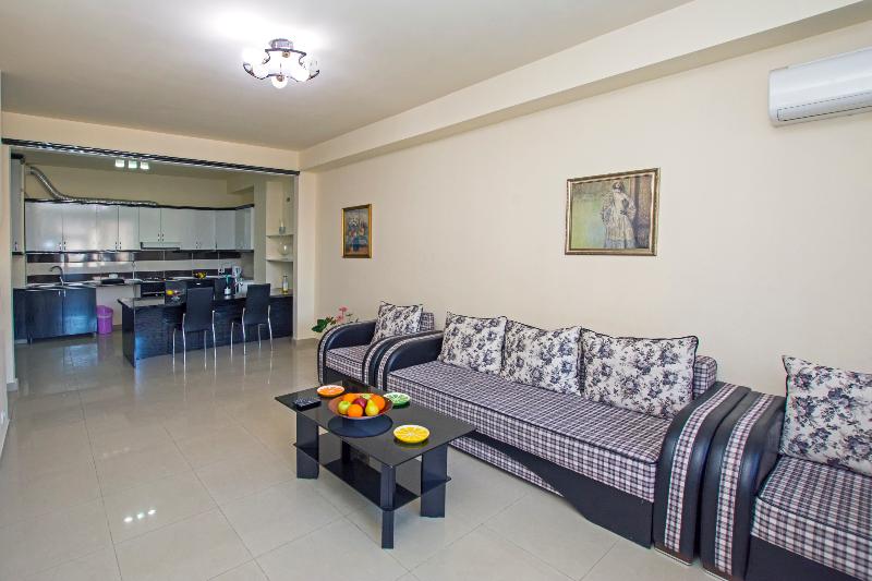 Flatsinyerevan - Apartment At Aram