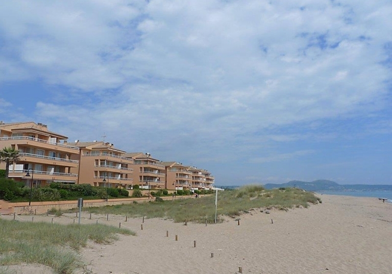 فندق Apartaments Golf Mar