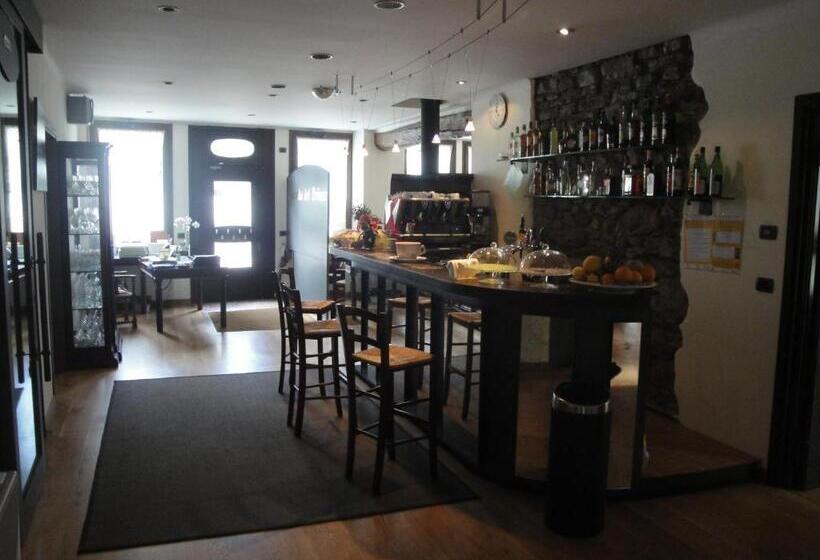 בית מלון כפרי Locanda Del Brinsc