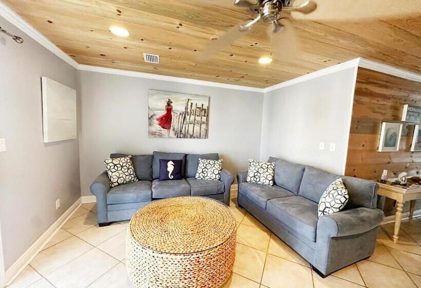 Costa Vista Townhouse #7