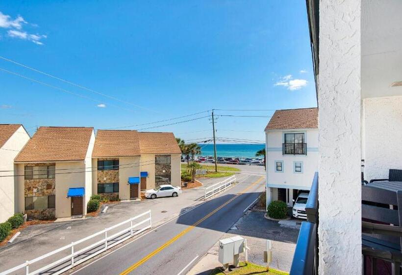 Costa Vista Townhouse #7