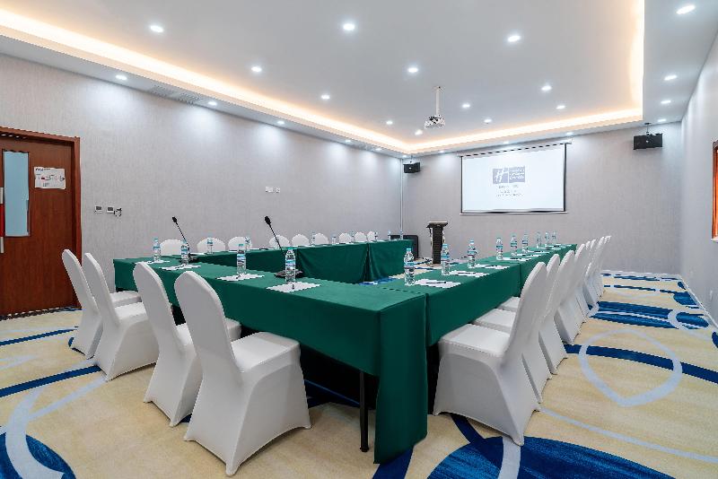 ホテル Holiday Inn Express Jinan Jingshi By Ihg