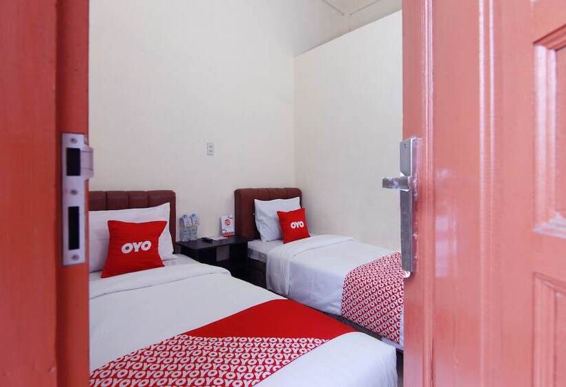 ホテル New Sejarah By Oyo Rooms