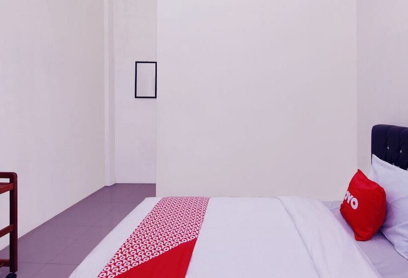 ホテル New Sejarah By Oyo Rooms