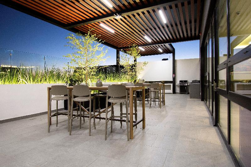 Отель Staybridge Suites Guadalajara Novena, An Ihg