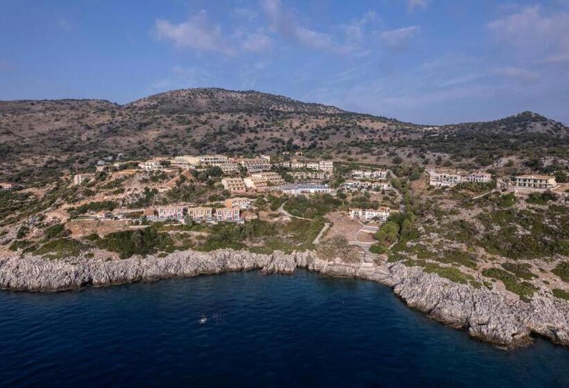 Louis Apostolata Island Resort