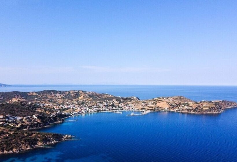 Argo Rooms & Studios