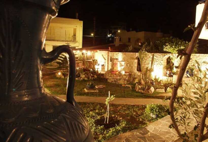 Argo Rooms & Studios