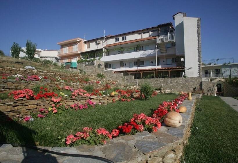 Argo Rooms & Studios