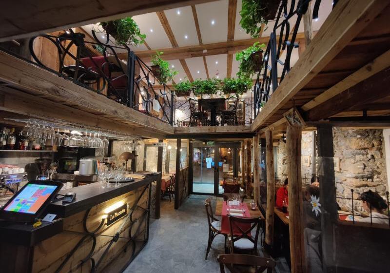 ホテル De La Croix Fédérale