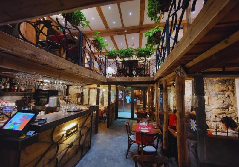 ホテル De La Croix Fédérale