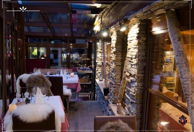 ホテル De La Croix Fédérale