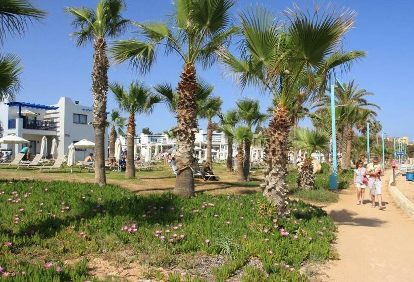 Marismare Apartments