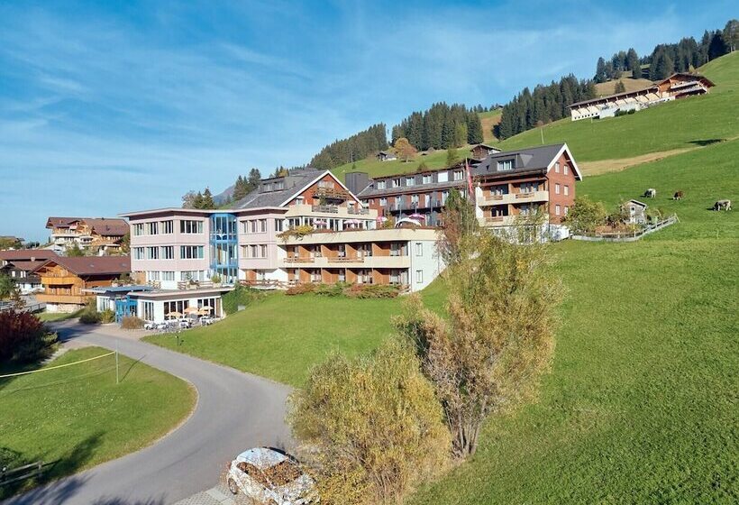 Ferien  Und Familienhotel Alpina Adelboden