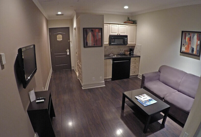 Grand Hotel & Suites