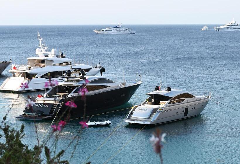 Mykonos Blu, A Grecotel Resort To Live