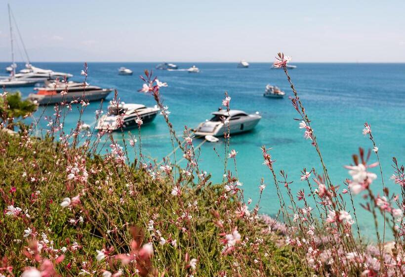 Mykonos Blu, A Grecotel Resort To Live