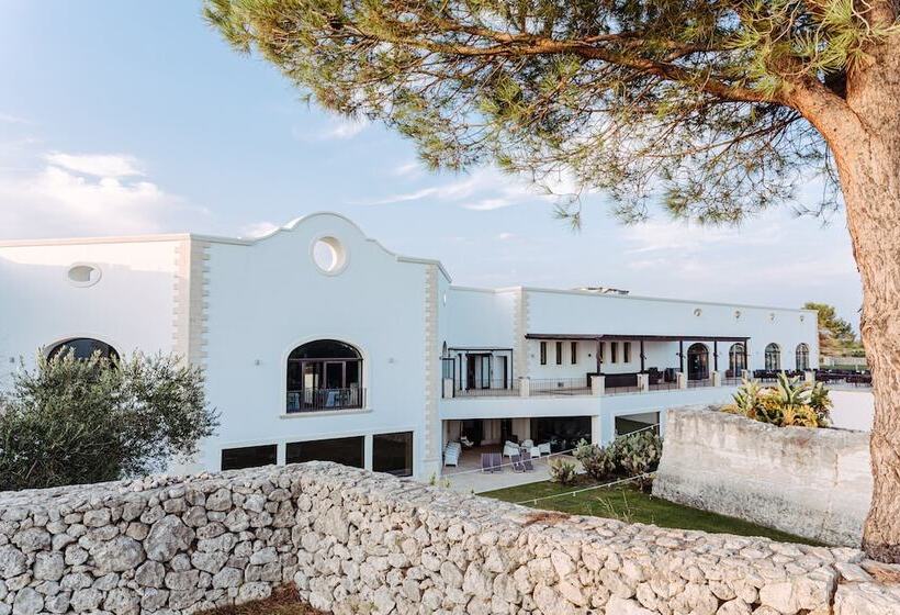 בית מלון כפרי Acaya Golf Resort & Spa