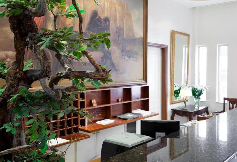 فندق Achillion Palace