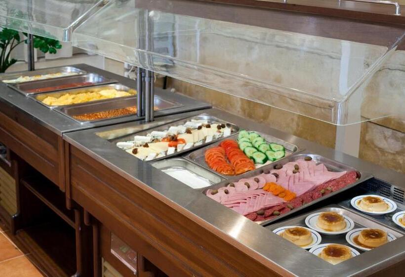 فندق Achillion Palace