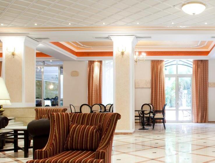 فندق Achillion Palace