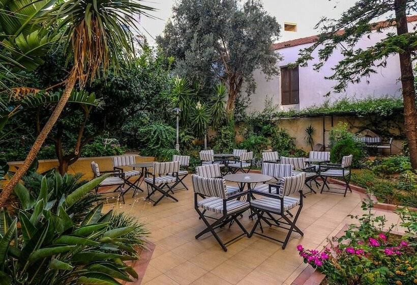 فندق Achillion Palace