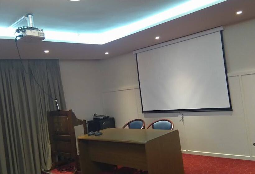 فندق Achillion Palace