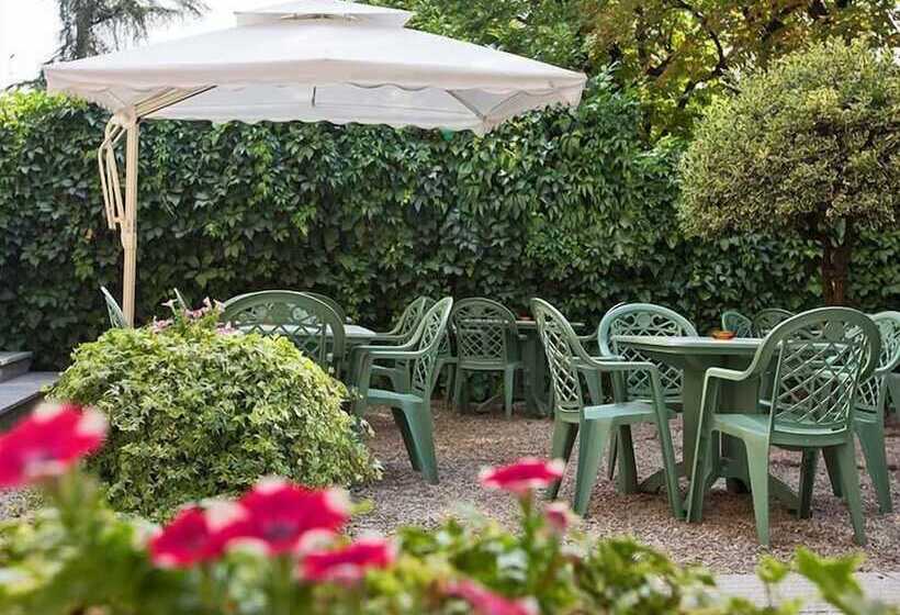 בית מלון כפרי Albergo Nazionale