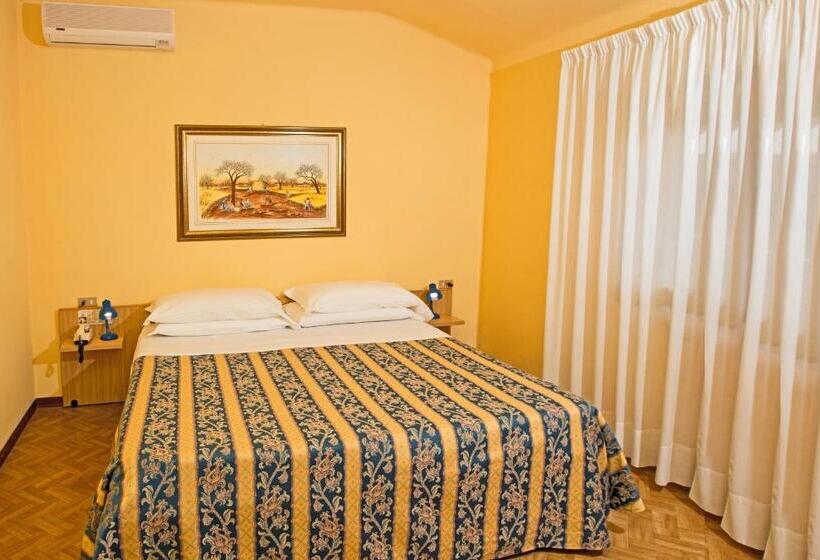 בית מלון כפרי Albergo Nazionale