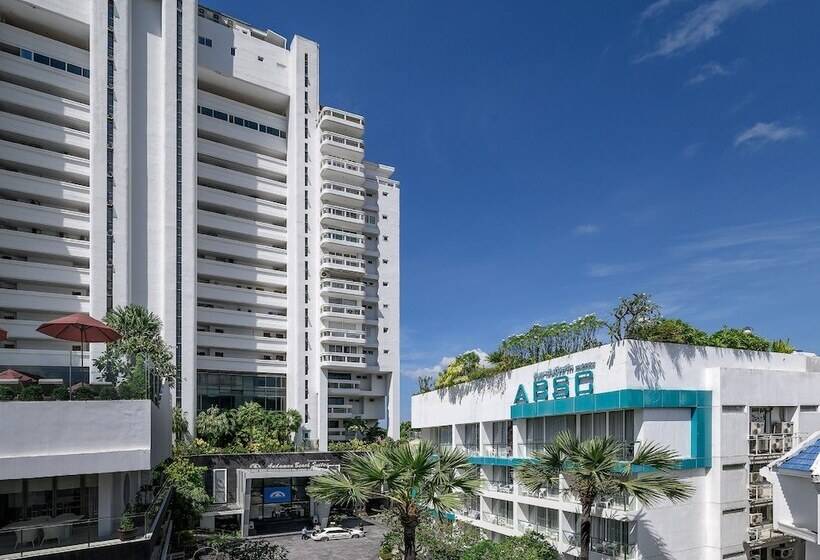 Andaman Beach Suites Hotel, Patong Phuket