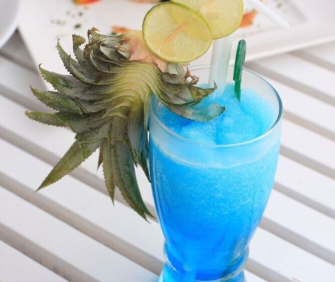 Andaman Beach Suites Hotel, Patong Phuket