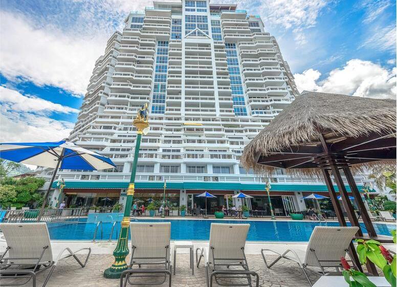 Andaman Beach Suites Hotel, Patong Phuket