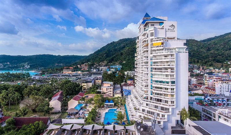 Andaman Beach Suites Hotel, Patong Phuket