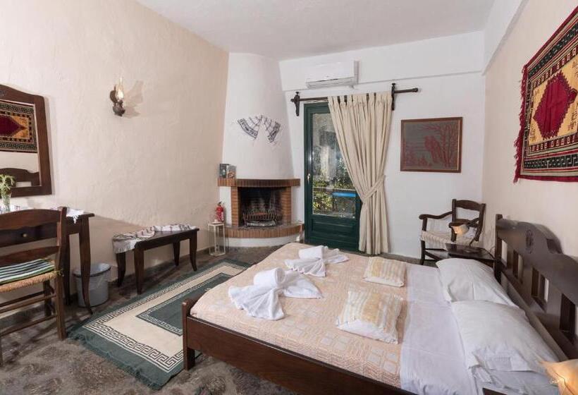 هتل Arolithos Traditional Village