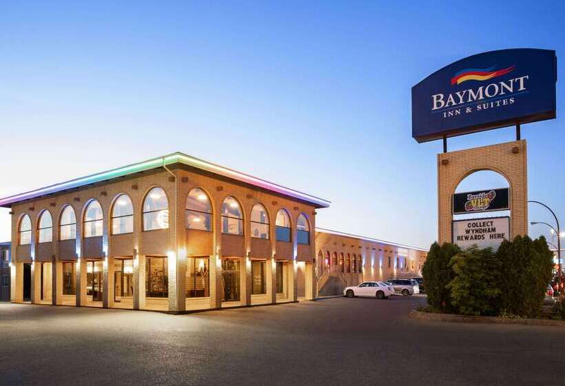 فندق Baymont By Wyndham Medicine Hat