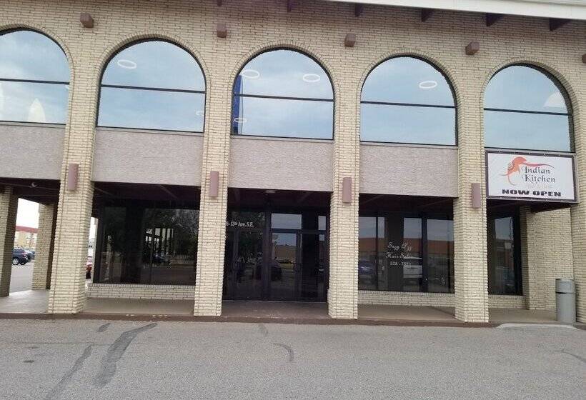 فندق Baymont By Wyndham Medicine Hat