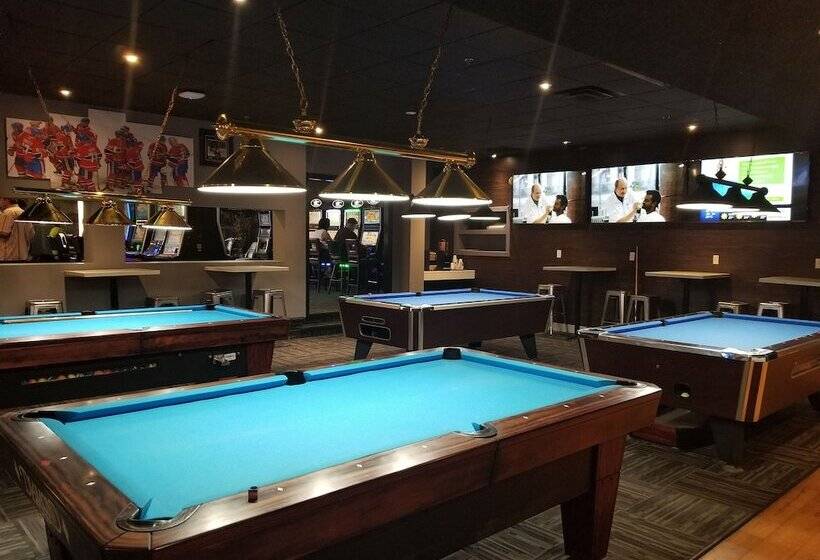 فندق Baymont By Wyndham Medicine Hat