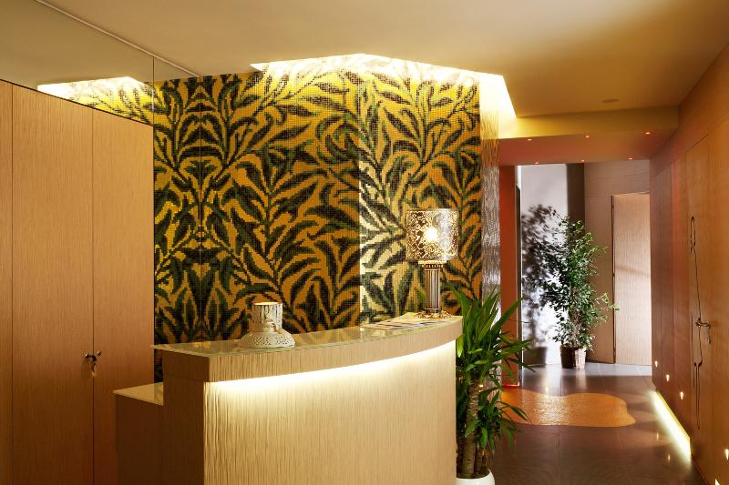 Отель Bellevue Suites & Spa