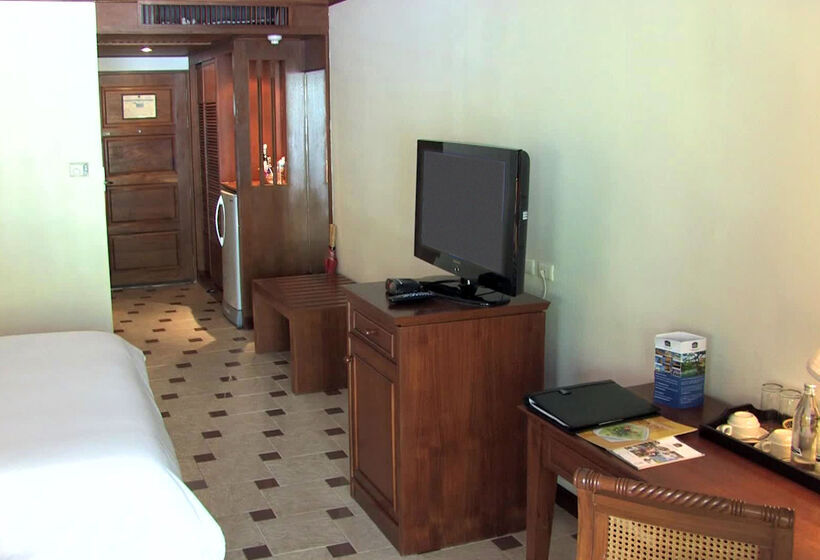Best Western Premier Bangtao Beach Resort & Spa